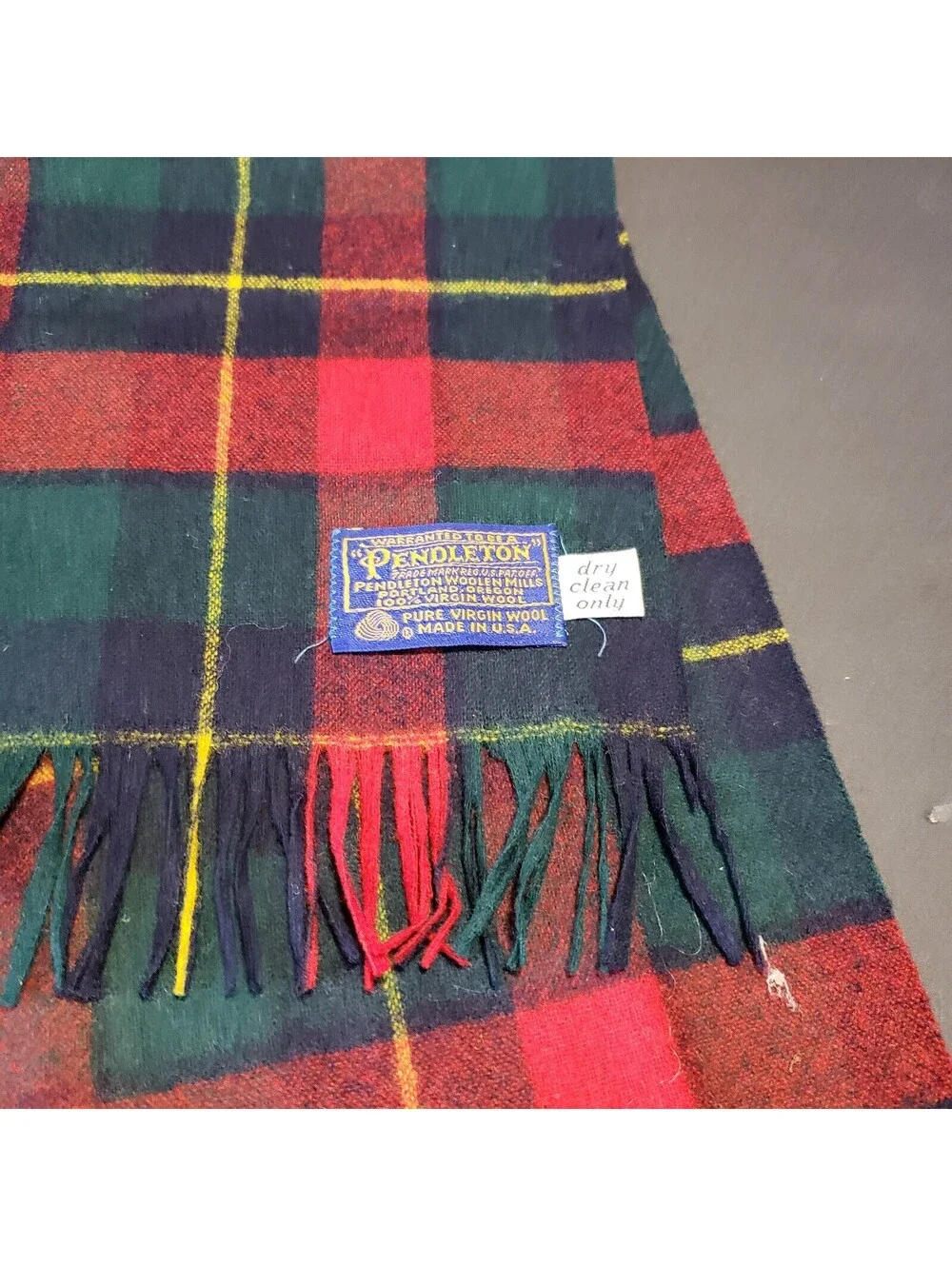 Pendleton 100% Virgin Wool Scarf Red Green Blue Plaid Tartan Fringe USA 51x12